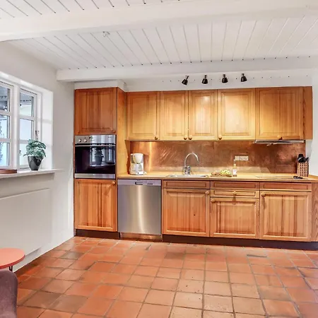 Lovely In With Kitchen Semesterbostad