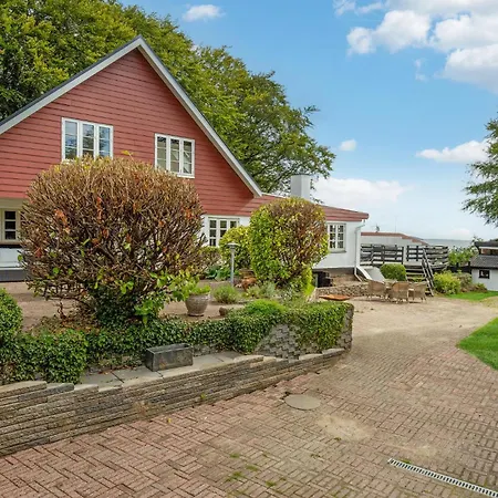 Lovely In With Kitchen Børkop