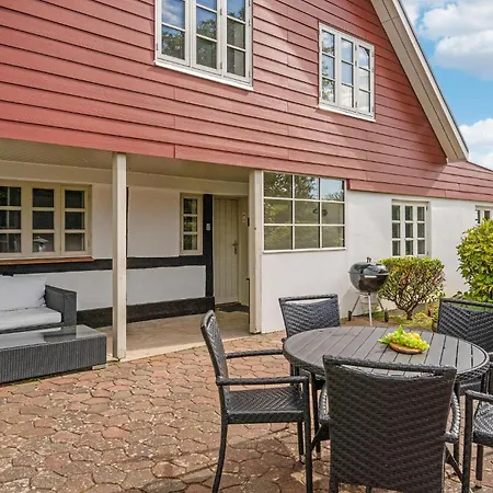 Semesterbostad Lovely In With Kitchen Børkop