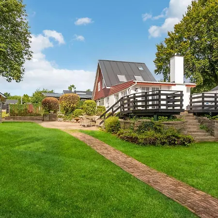 Lovely In With Kitchen Børkop